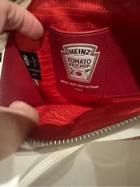 Kate Spade Heinz Printed Patent 3D Packet Crossbody - Picture 4 of 4